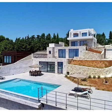 Villa Nemesis *